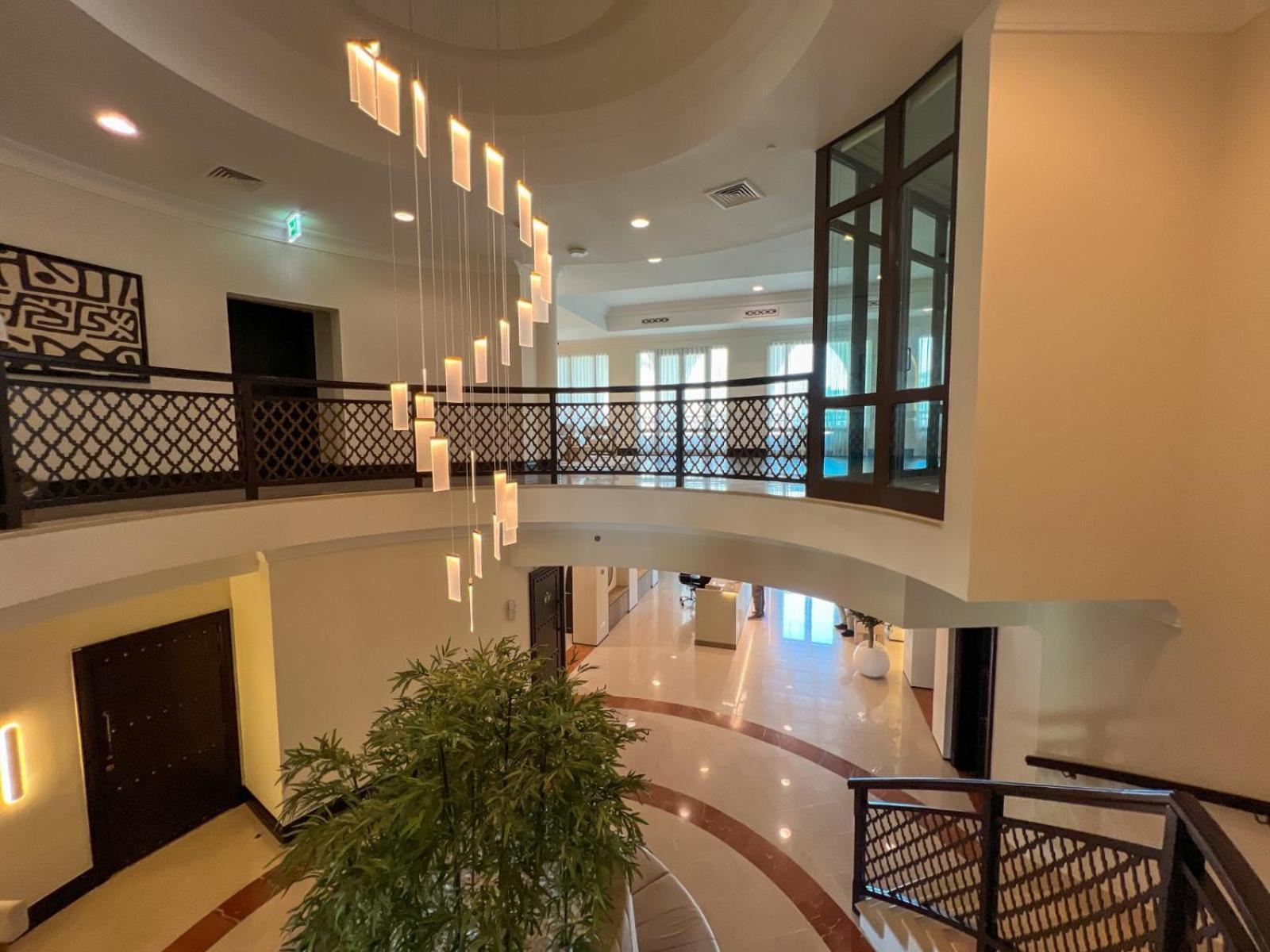 Apartment Durrani Homes: Garden Oasis At Souk Al Bahar With Jacuzzi *