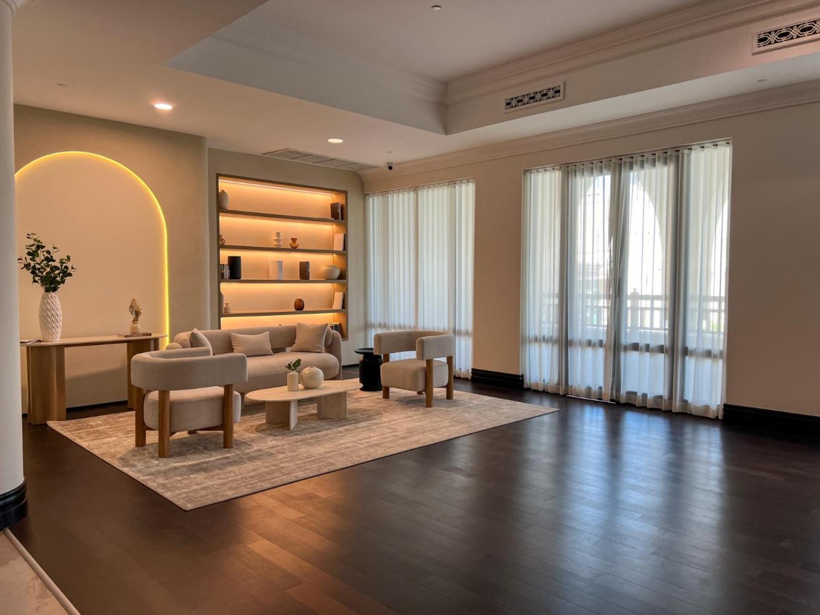 Durrani Homes: Garden Oasis At Souk Al Bahar With Jacuzzi