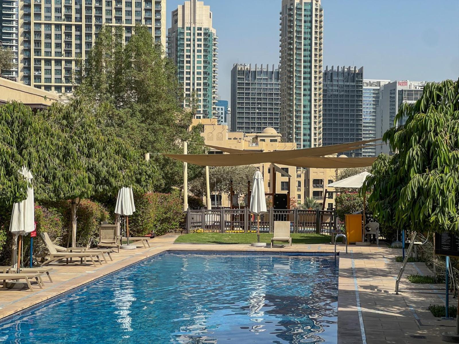 Durrani Homes: Garden Oasis At Souk Al Bahar With Jacuzzi Dubai